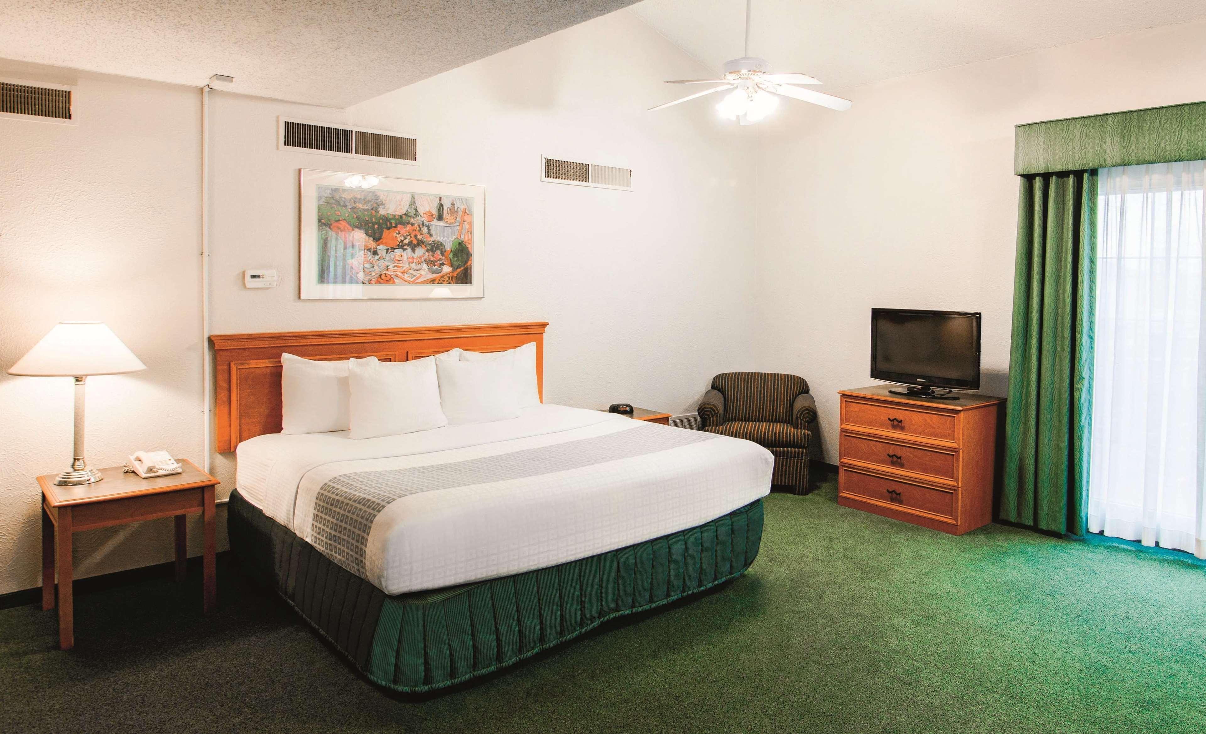 La Quinta By Wyndham Airport Lynhurst
