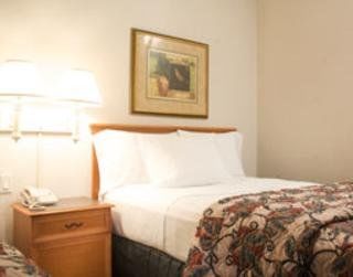 La Quinta By Wyndham Airport Lynhurst Indianapolis