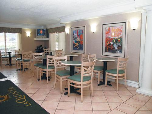 Hotel La Quinta By Wyndham Airport Lynhurst 3*