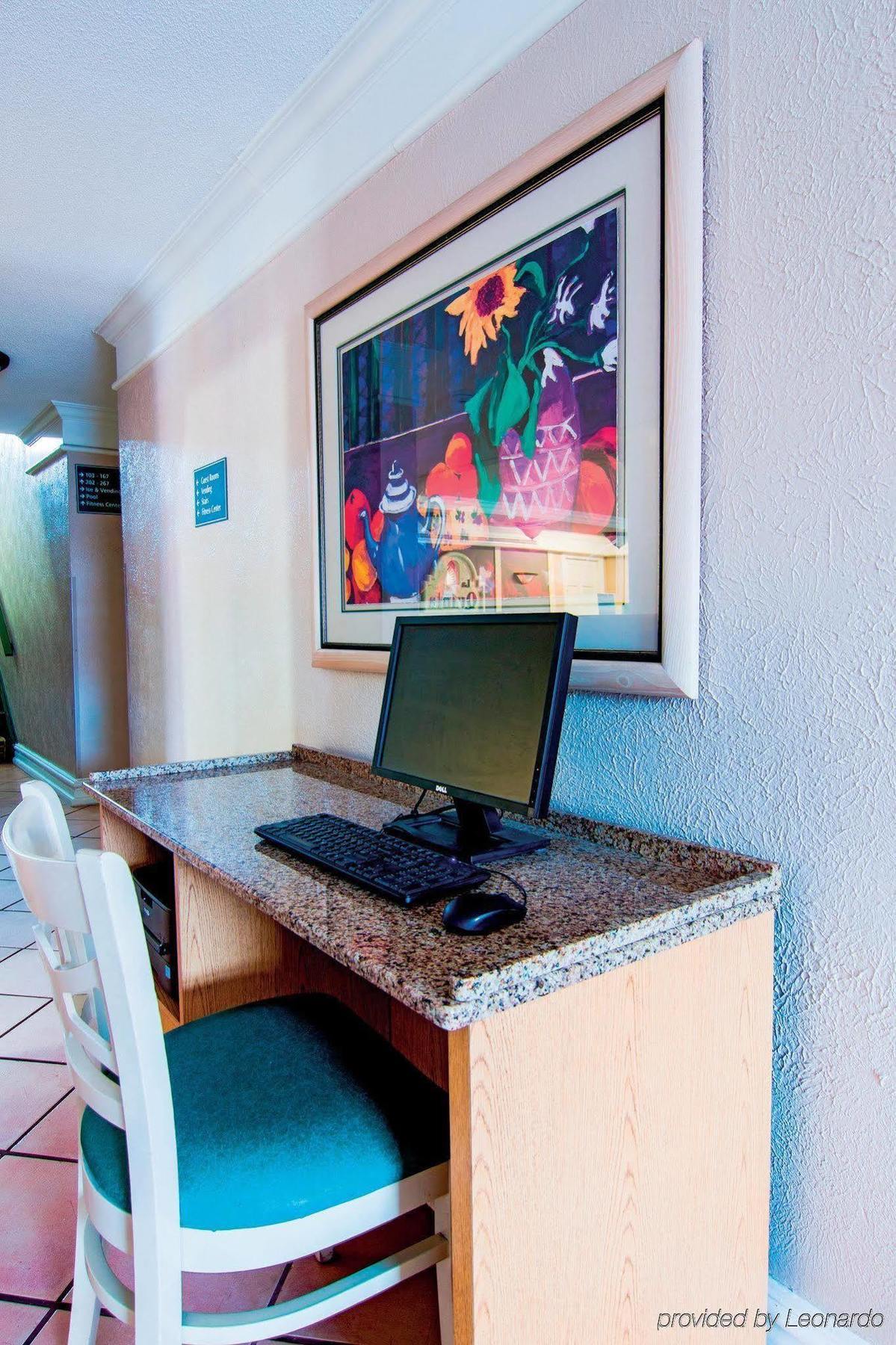 La Quinta By Wyndham Airport Lynhurst